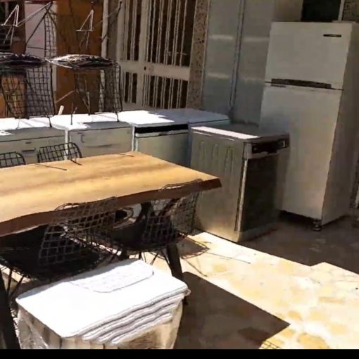 Beşiktaş İkinci El Eşya Dükkanımızın Resimleri