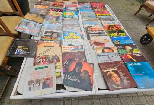 Tuzladan Aldığımız Plaklar Ve Plak Çalar